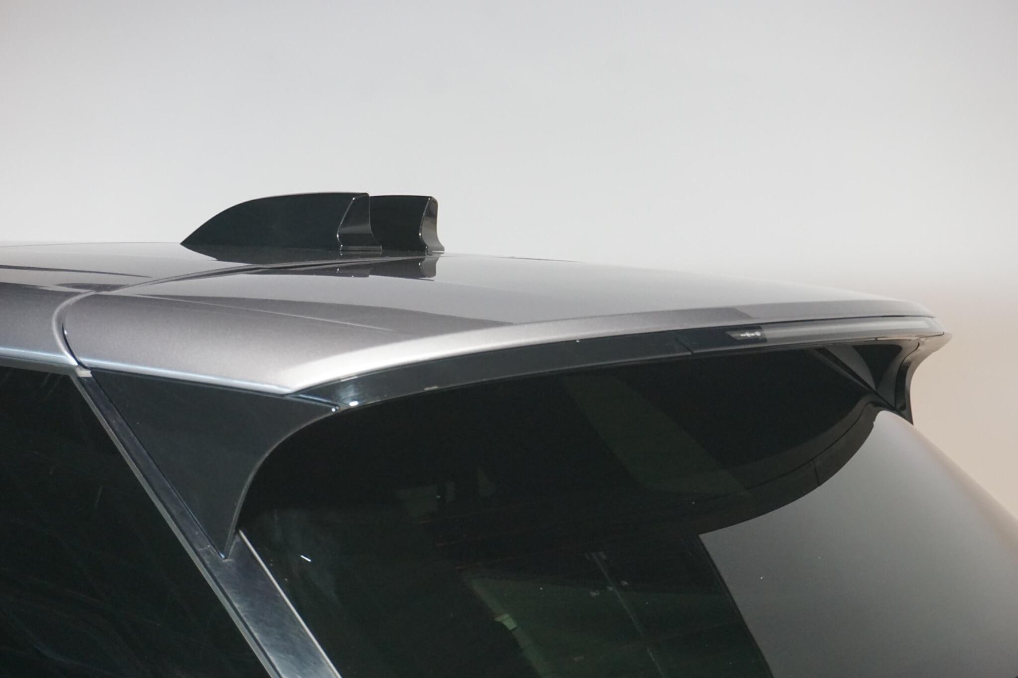 Land Rover Range Rover Sport 3.0 D300 MHEV Dynamic SE SUV 5dr Diesel Auto 4WD Euro 6 (s/s) (300 ps)